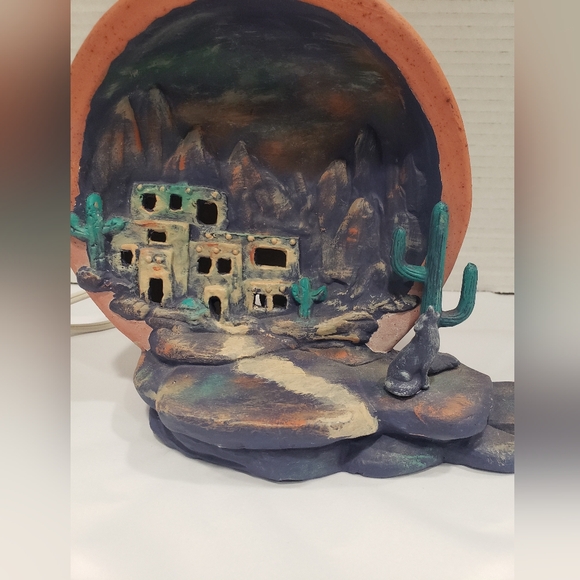 Vintage Ceramic Handpainted Southwest Adobe House Wolf Table Lamp Nightlight - Picture 4 of 12